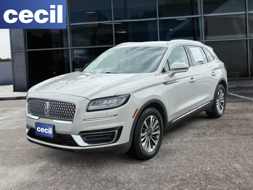 2020 Lincoln Nautilus Standard photo 1