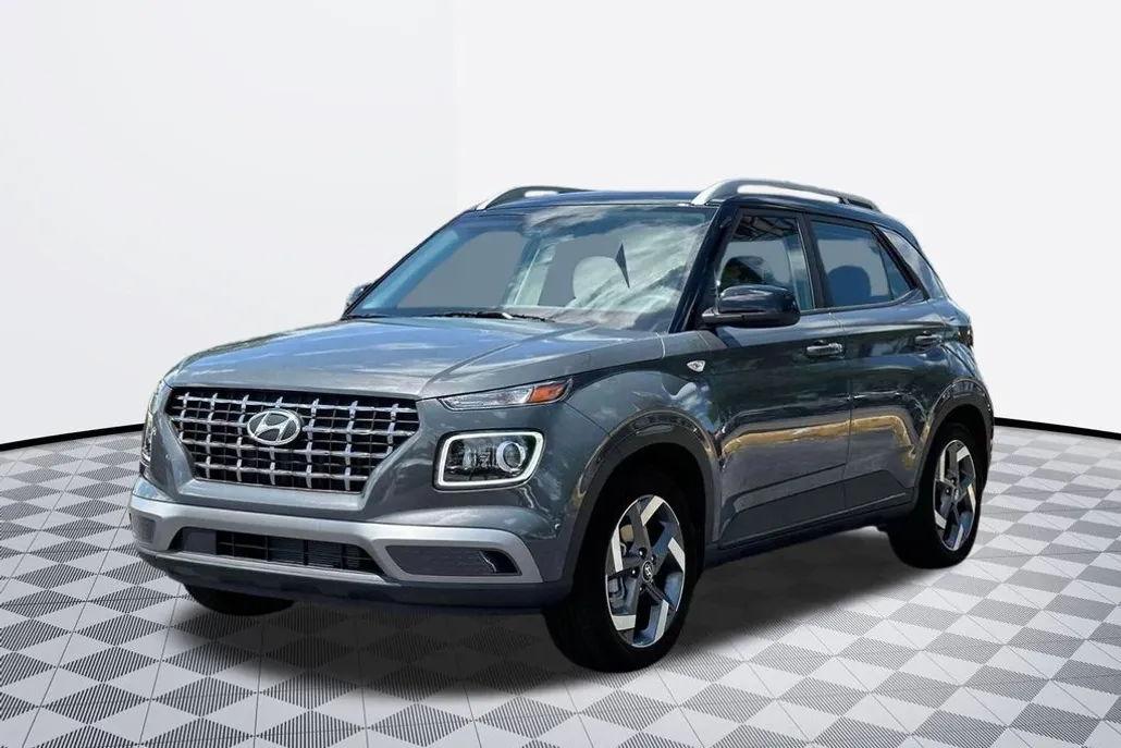 2025 Hyundai Venue Limited photo 1