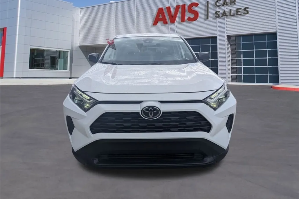 2025 Toyota RAV4 LE photo 1