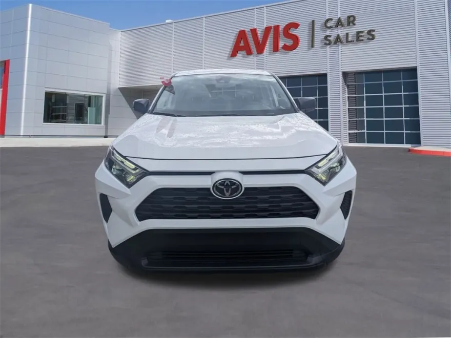 2025 Toyota RAV4 LE photo 1