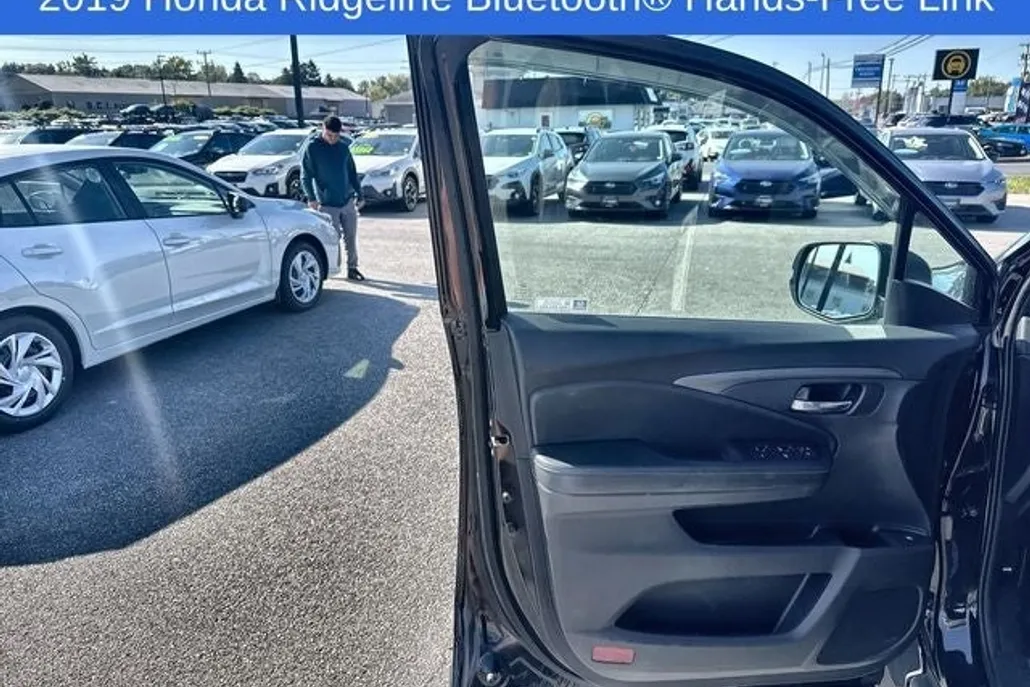 2019 Honda Ridgeline RTL-T photo 1