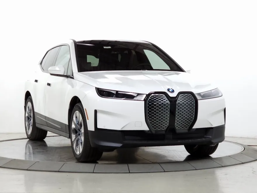 2025 Bmw iX photo 1
