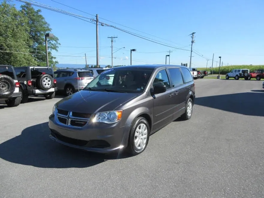 2016 Dodge Grand Caravan SE photo 1