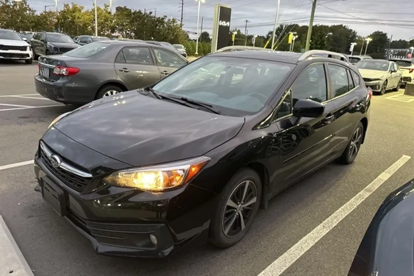 2022 Subaru Impreza Premium photo 1