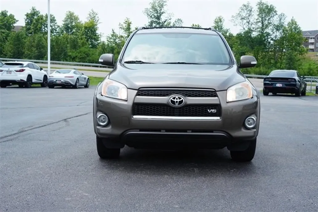 2011 Toyota RAV4 Limited photo 1
