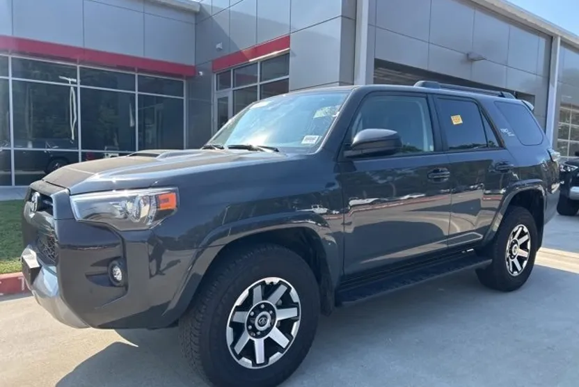 2024 Toyota 4Runner TRD photo 1