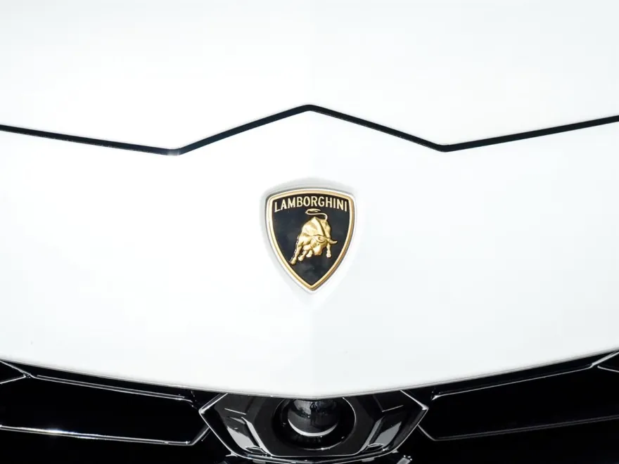 2022 Lamborghini Urus photo 13