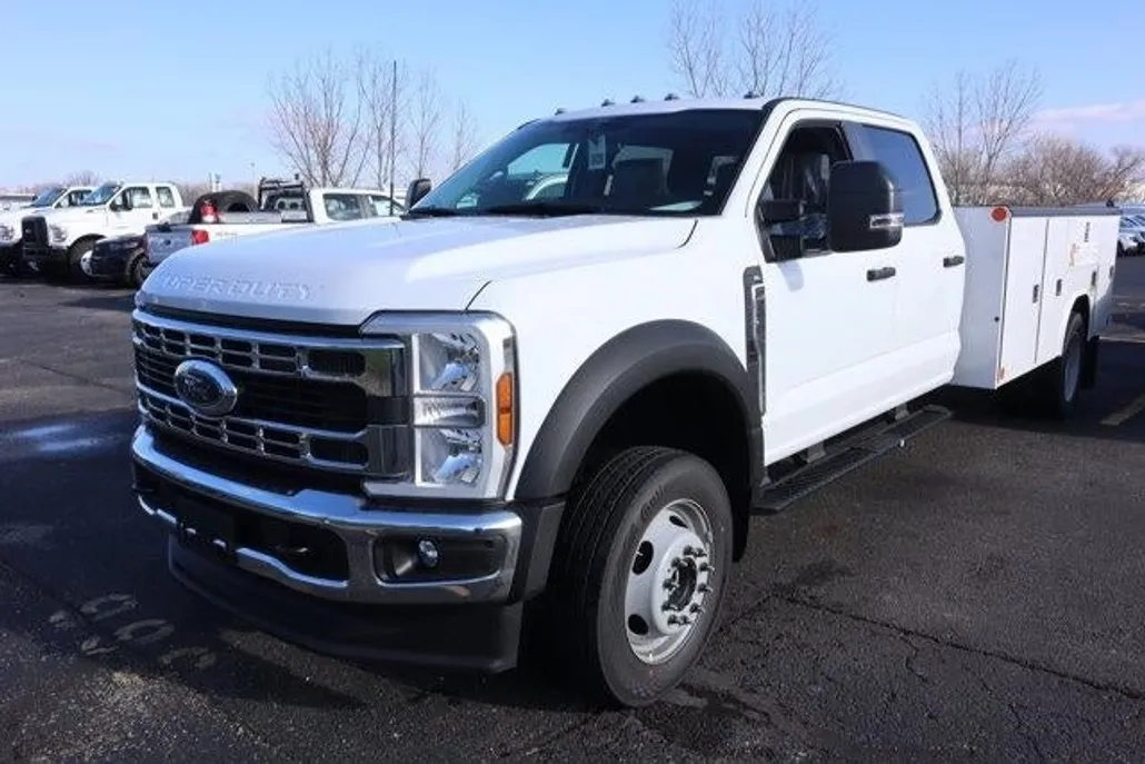 2024 Ford F-550 XL photo 1