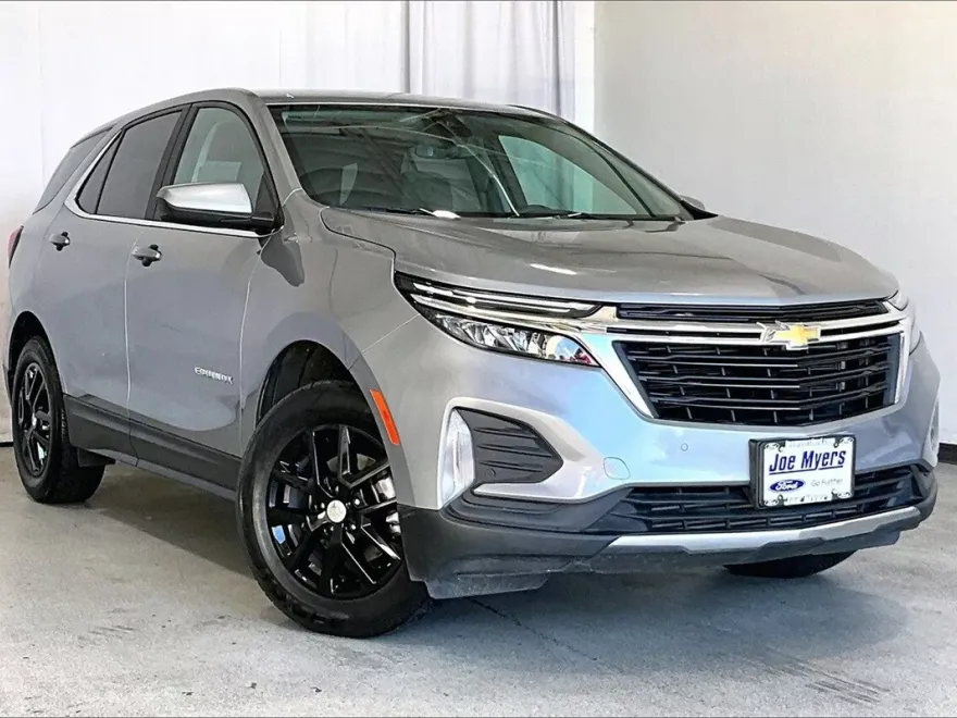 2024 Chevrolet Equinox LT photo 1