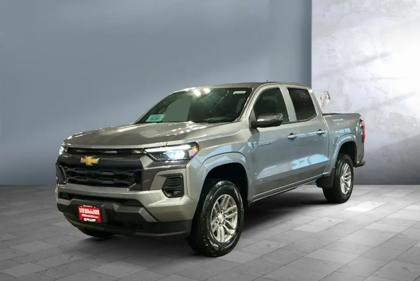 2026 Chevrolet Colorado LT photo 1