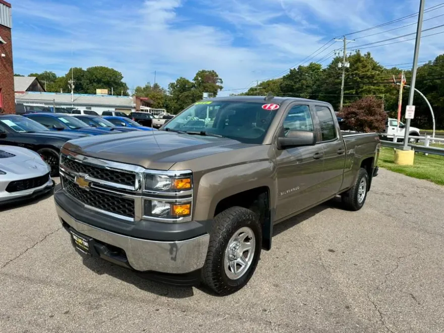 2015 Chevrolet Silverado 1500 LS photo 1
