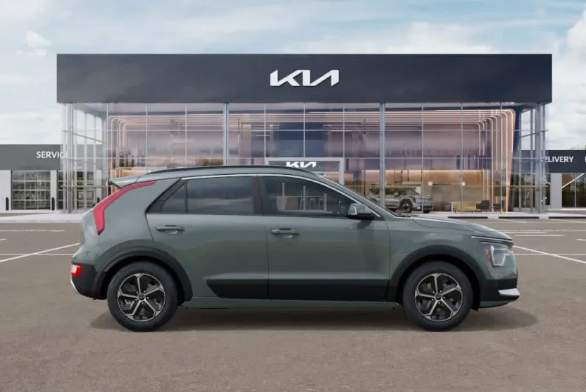 2025 Kia Niro EX Touring photo 1