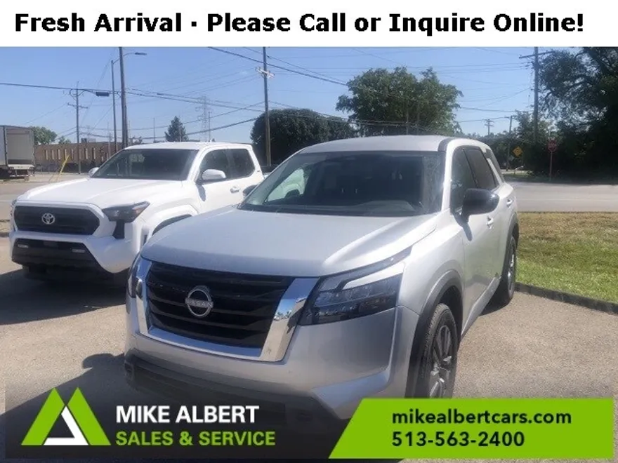 2024 Nissan Pathfinder S photo 1