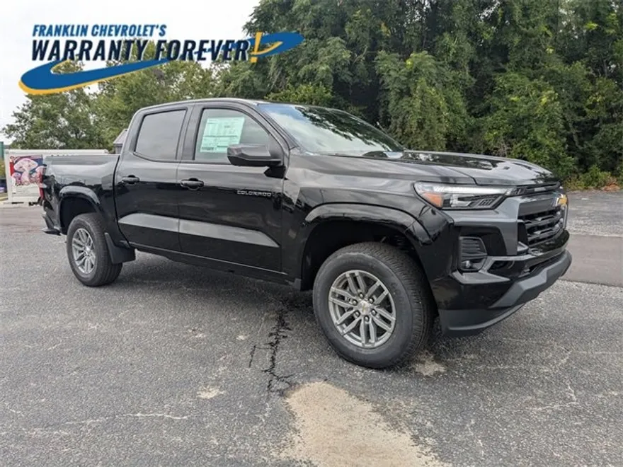 2026 Chevrolet Colorado LT photo 1
