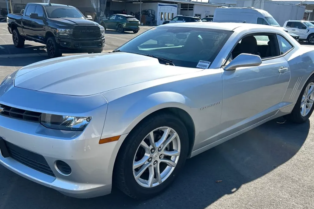 2014 Chevrolet Camaro LS photo 1