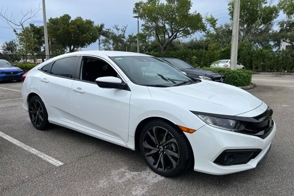 2019 Honda Civic Sport photo 1