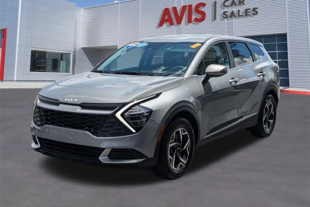 2024 Kia Sportage LX photo 1