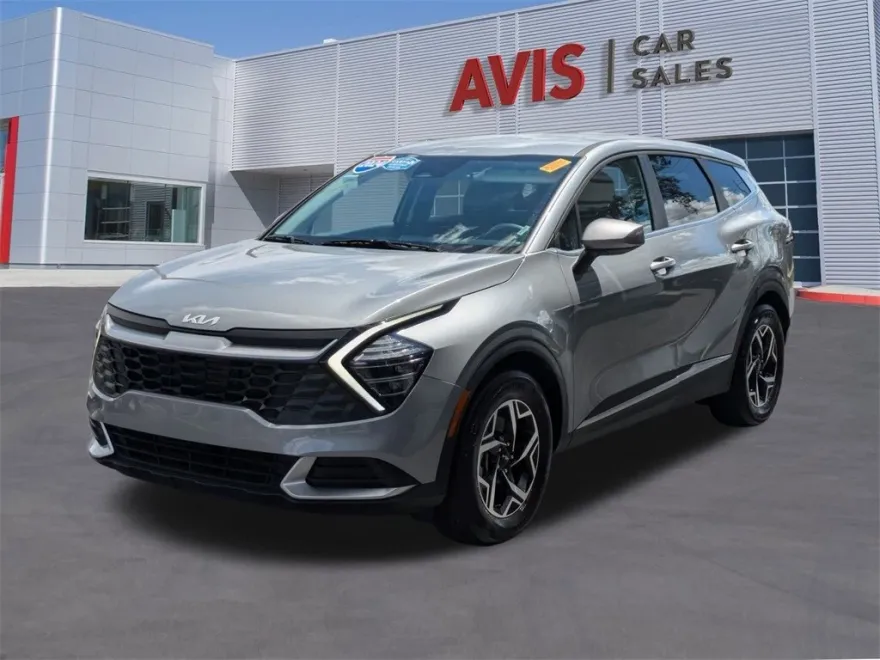 2024 Kia Sportage LX photo 1