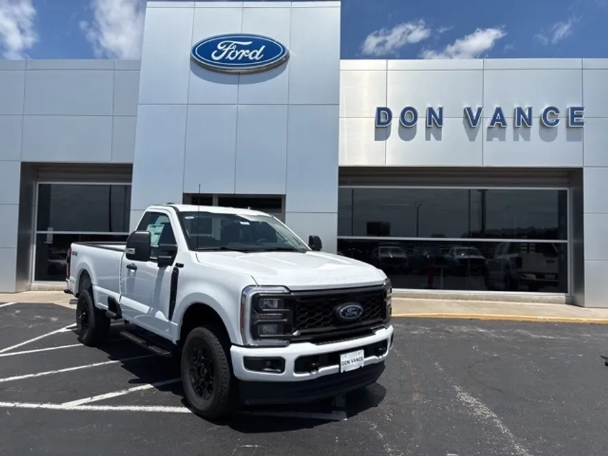 2025 Ford F-250 XL photo 1