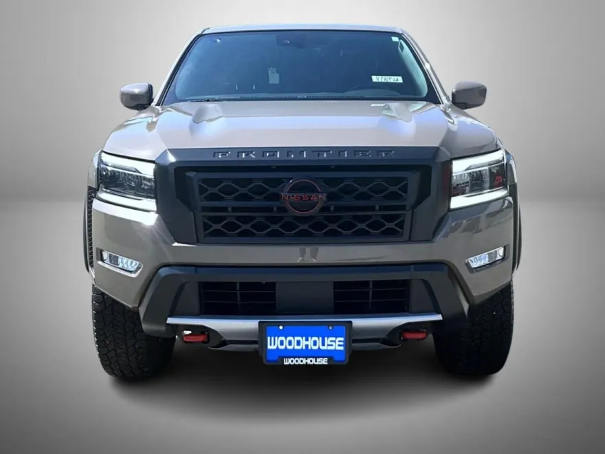 2023 Nissan Frontier PRO-4X photo 1