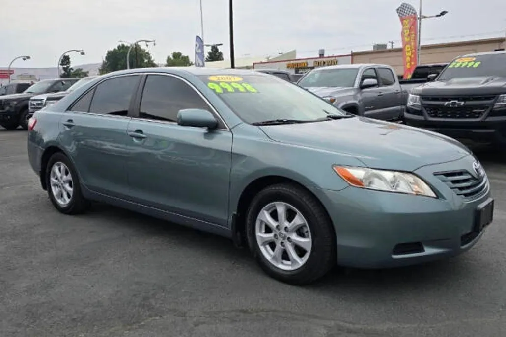 2007 Toyota Camry LE photo 1