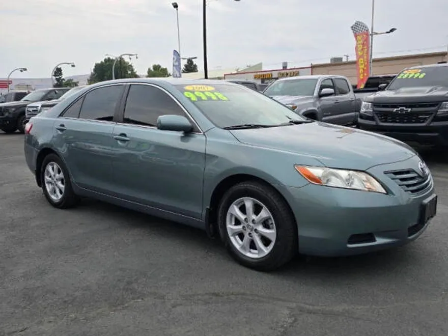 2007 Toyota Camry LE photo 1