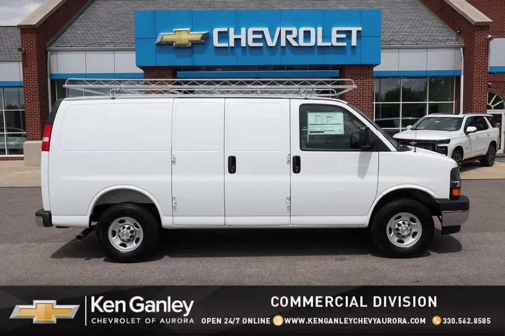 2025 Chevrolet Express 2500 Work Van Cargo photo 1