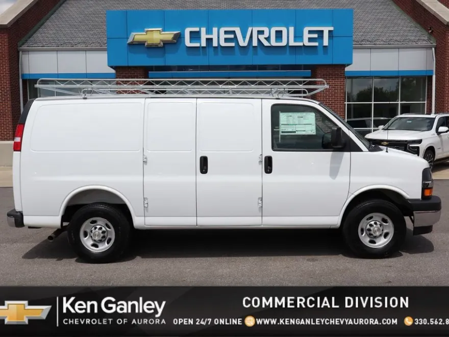 2025 Chevrolet Express 2500 Work Van Cargo photo 1