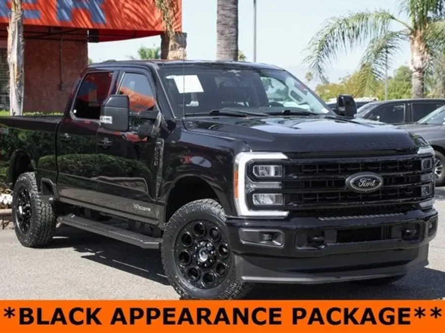 2023 Ford F-250 photo 1