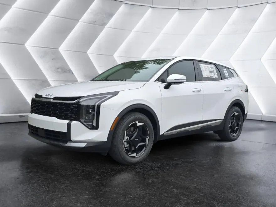 2026 Kia Sportage EX photo 1