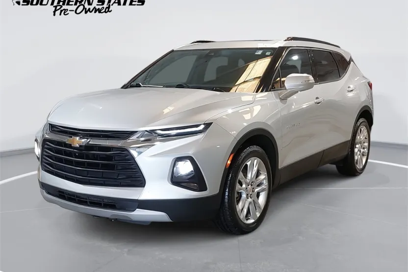 2019 Chevrolet Blazer Base photo 2