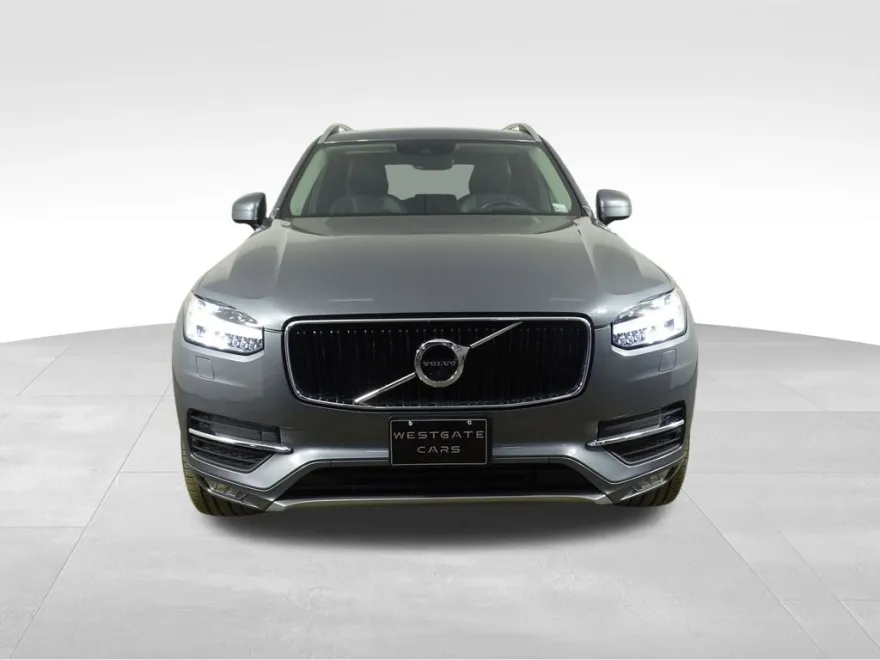 2019 Volvo XC90 T5 Momentum photo 1