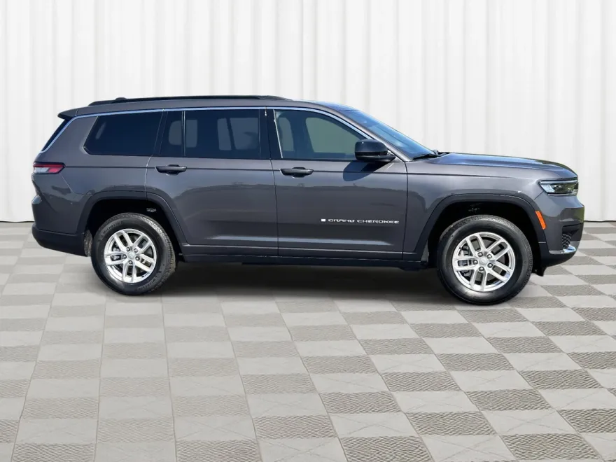 2025 Jeep Grand Cherokee Laredo X photo 1