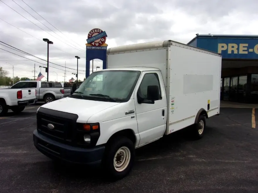 2014 Ford E-350 photo 1