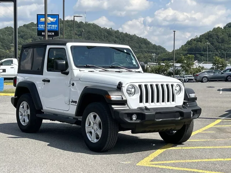 2023 Jeep Wrangler Sport S photo 1