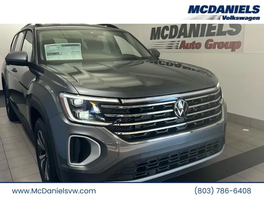 2025 Volkswagen Atlas SE photo 1