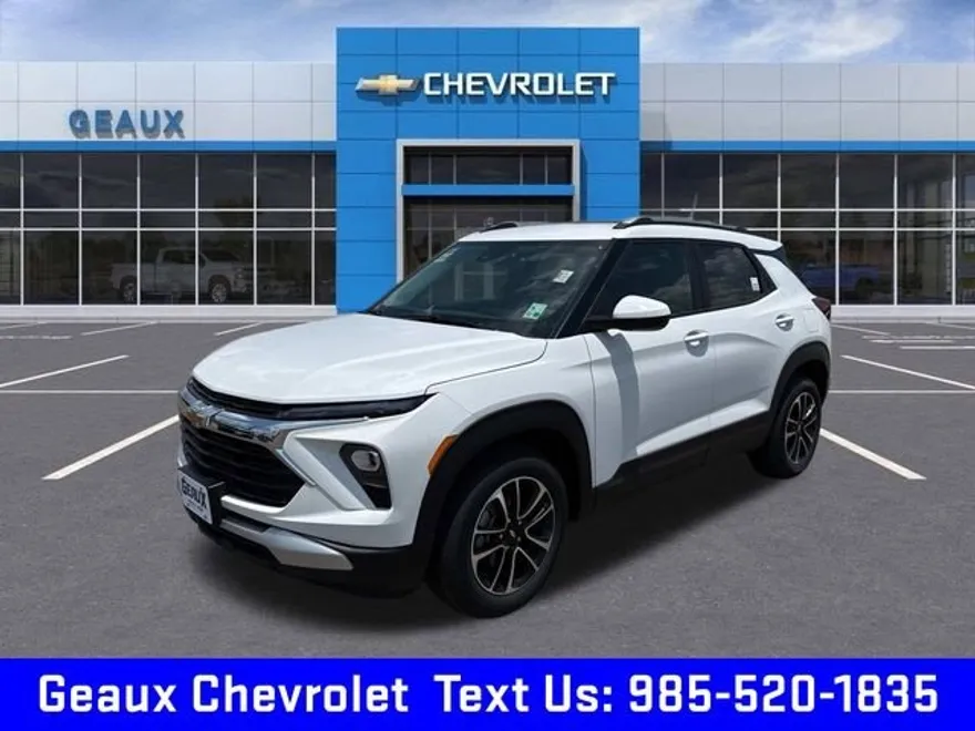 2025 Chevrolet Trailblazer LT photo 1