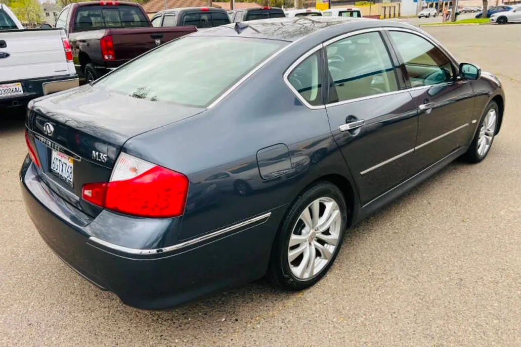 2008 Infiniti M35 photo 1