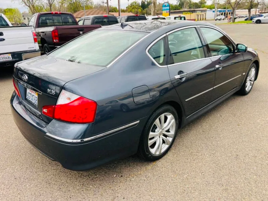 2008 Infiniti M35 photo 1