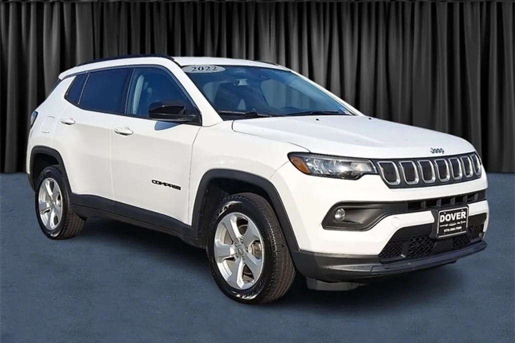 2022 Jeep Compass Latitude photo 1