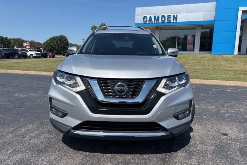 2018 Nissan Rogue SL photo 1