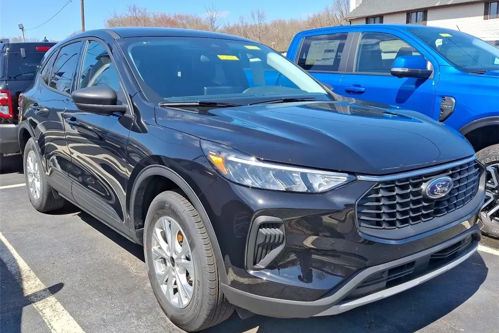2025 Ford Escape Active photo 1