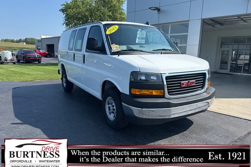 2023 Gmc Savana Cargo 2500 photo 1