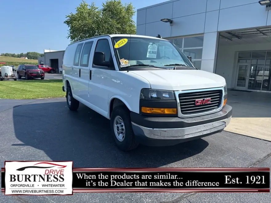 2023 Gmc Savana Cargo 2500 photo 1