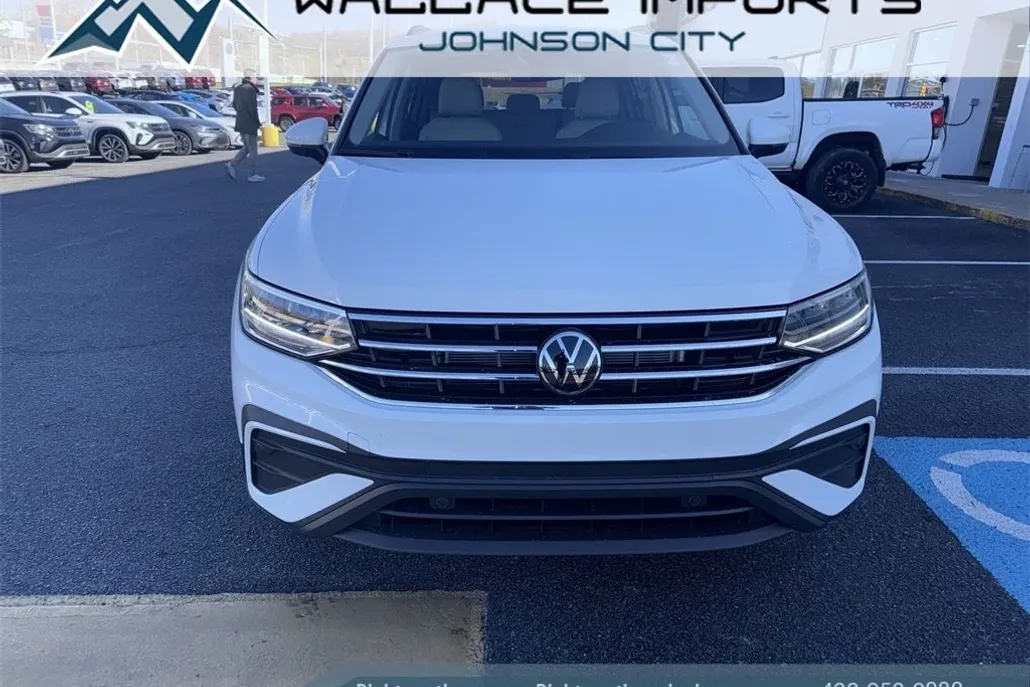 2024 Volkswagen Tiguan S photo 1