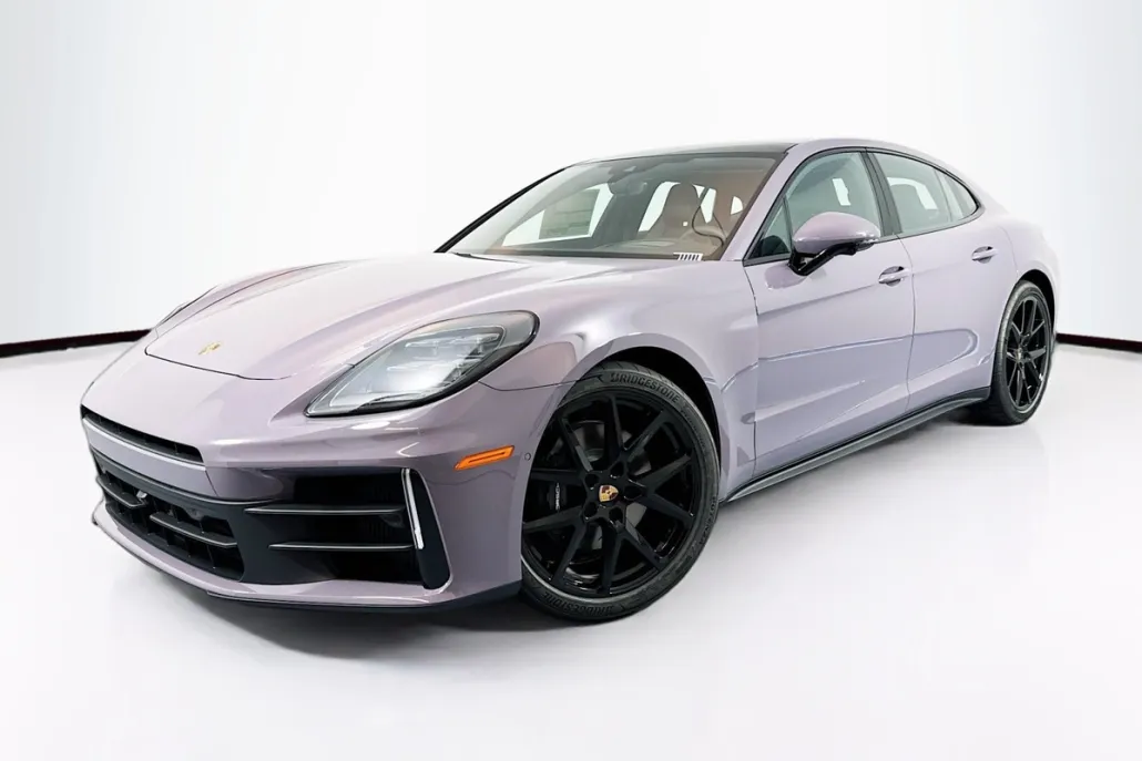 2025 Porsche Panamera photo 1