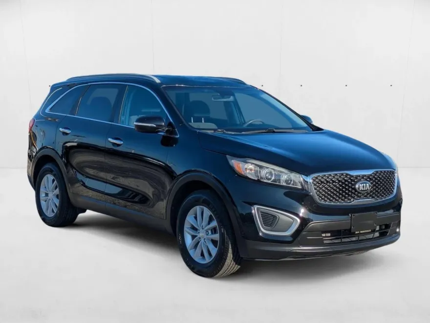 2018 Kia Sorento LX photo 1