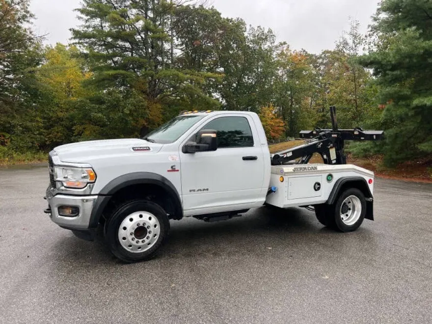 2024 Ram 4500 SLT photo 1