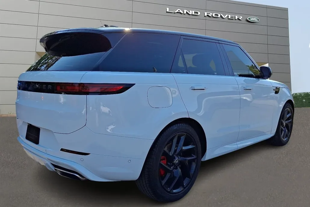 2024 Land Rover Range Rover Sport SE photo 1