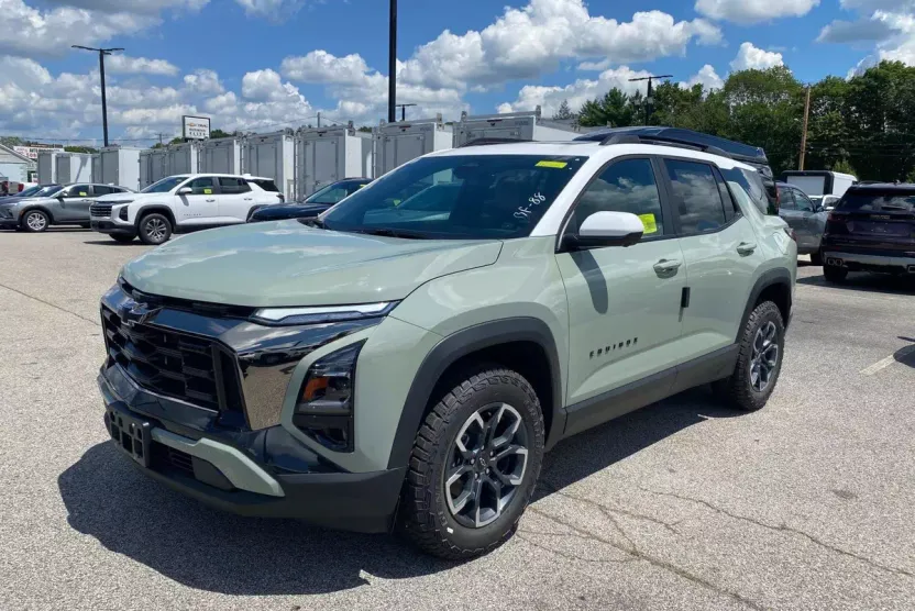 2026 Chevrolet Equinox ACTIV photo 1